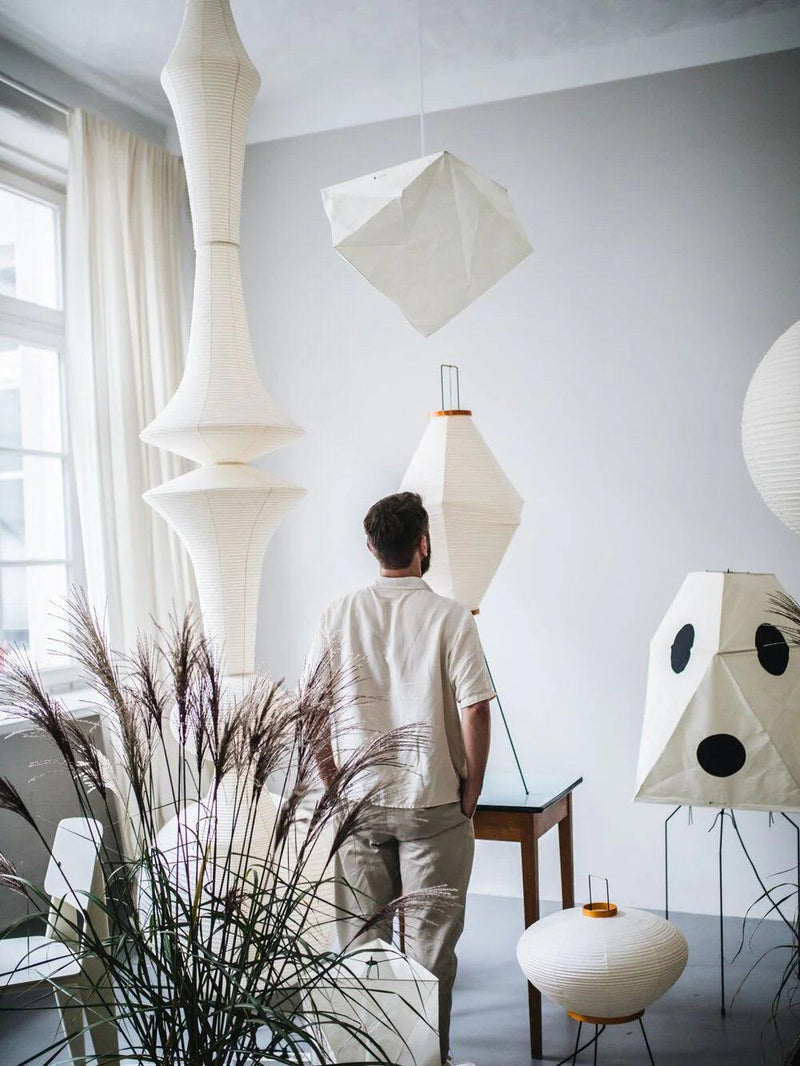 Akari E Pendant Light 12.2"