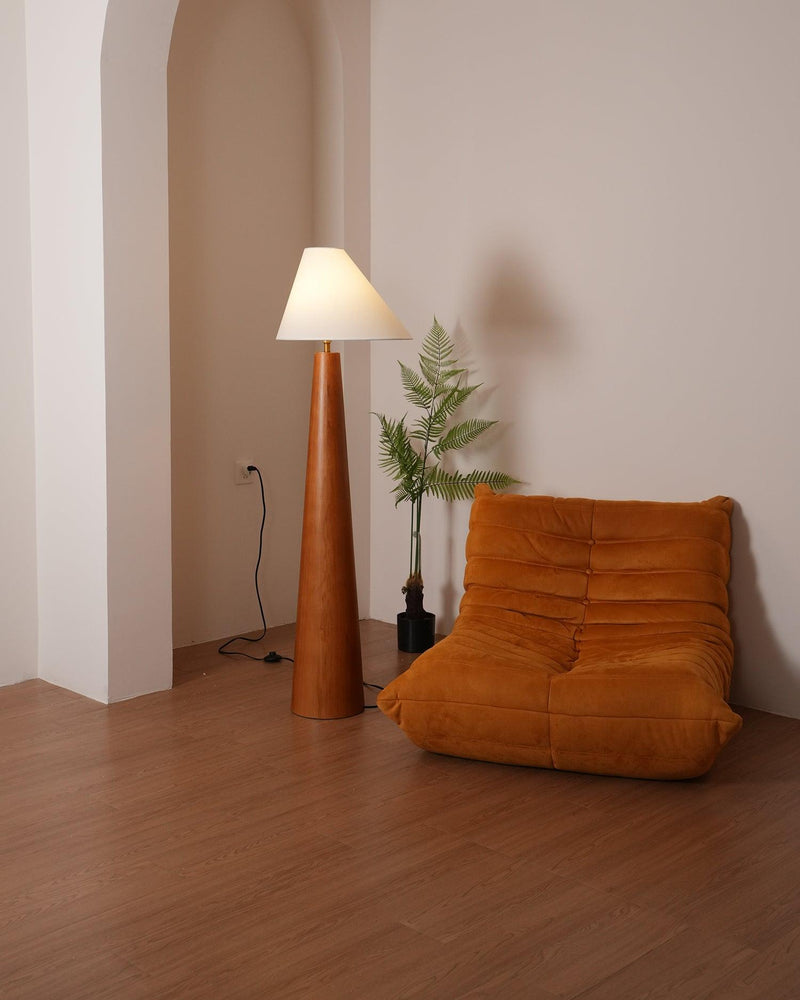 Alvin Floor Lamp 17.7"
