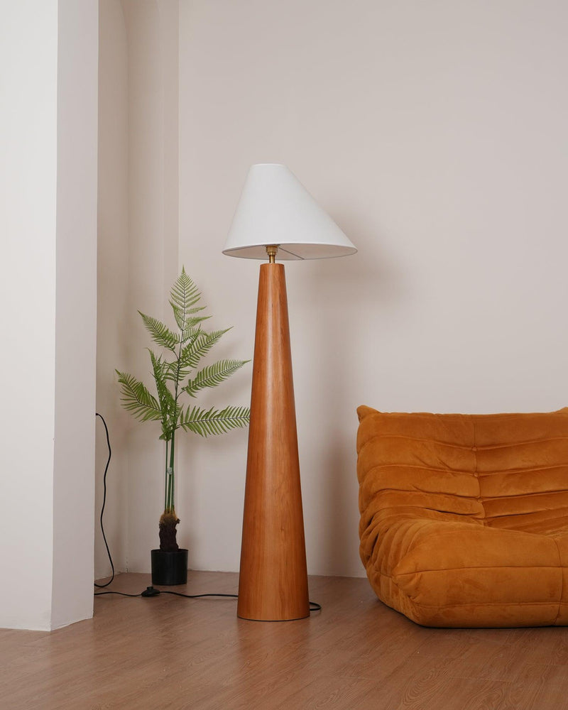 Alvin Floor Lamp 17.7"