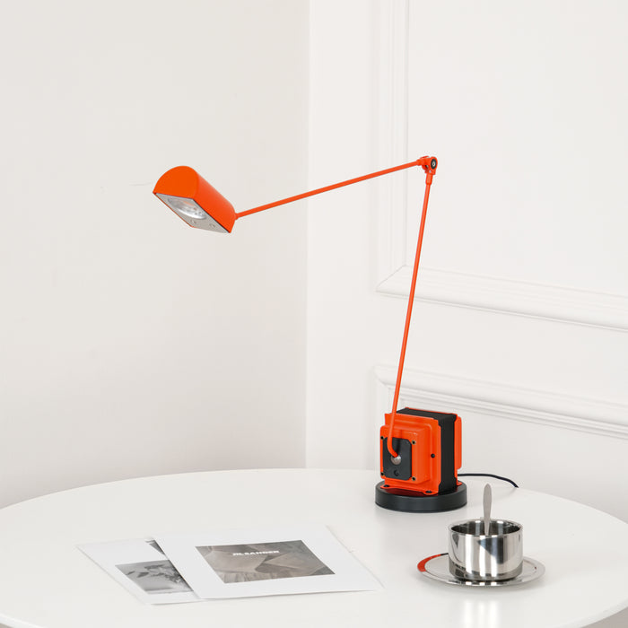 Apex Flex Table Lamp 4.3"