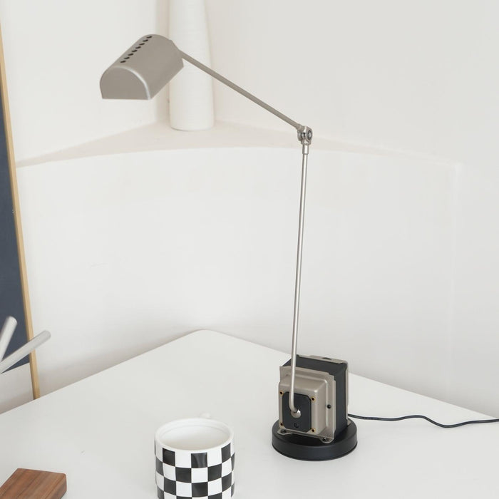 Apex Flex Table Lamp 4.3"