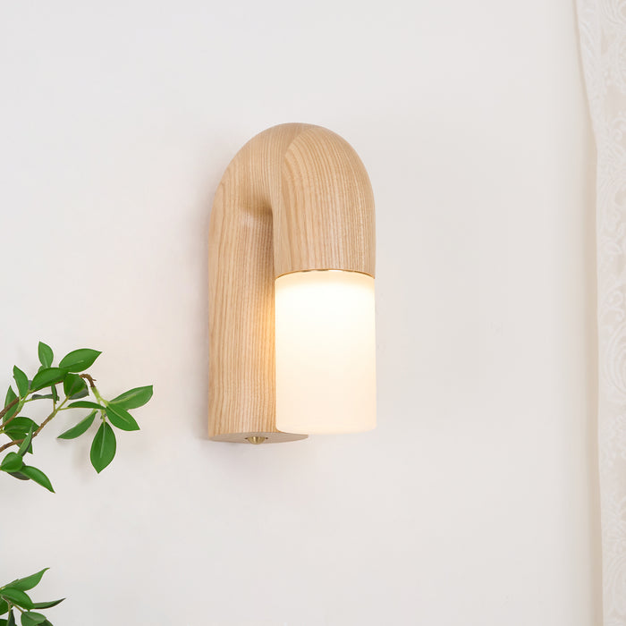 Arcus Wood Wall Lamp 7.1"