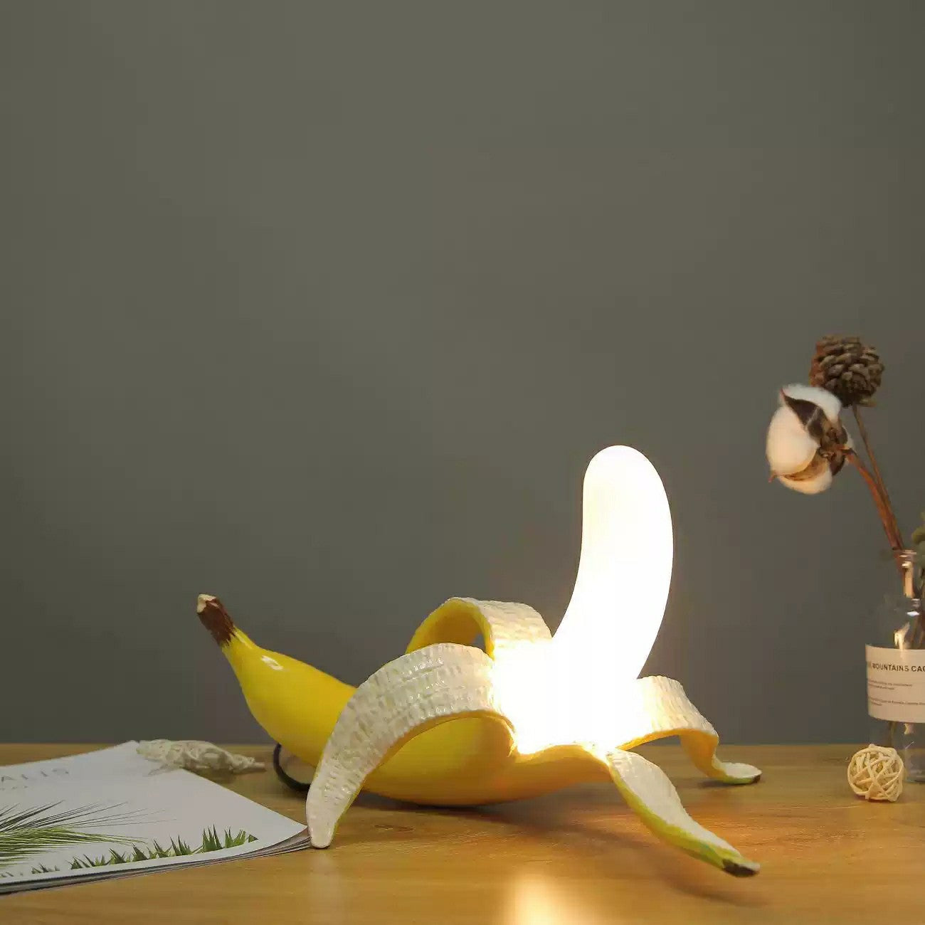 Banana Table Lamp — Mooiehome