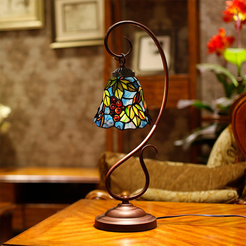 Cal Lighting Cotulla Tiffany Table Lamp 9.8"