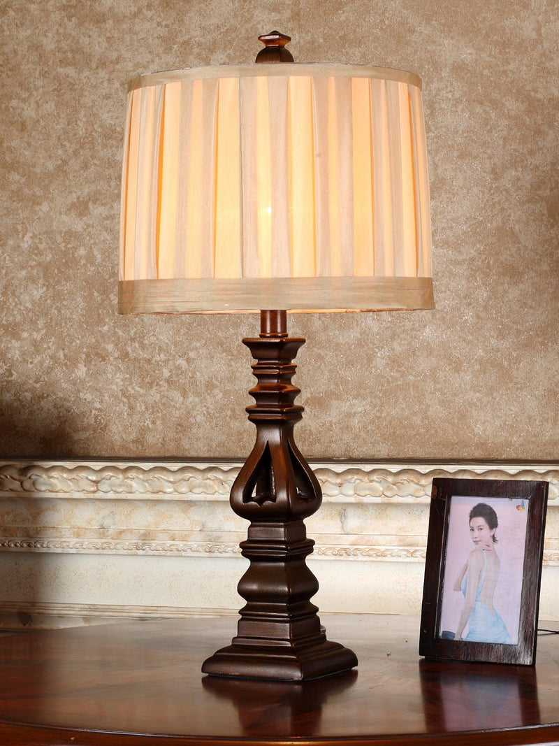 Canora Traditional Vintage Table Lamp