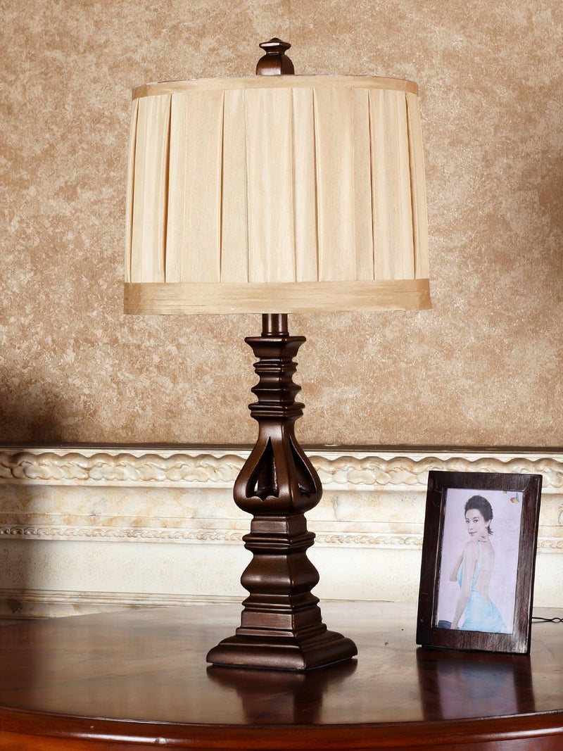 Canora Traditional Vintage Table Lamp