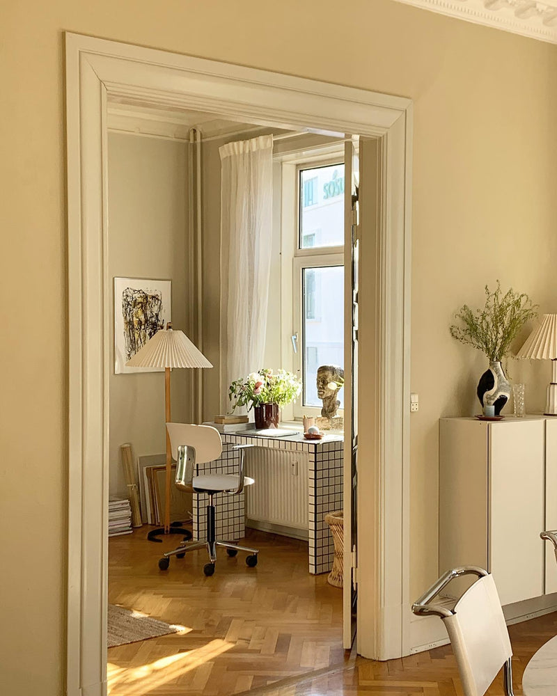 Caprani Floor Lamp 28.4"