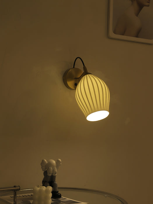 Ceramic Ribbed Wall Light 5.3"