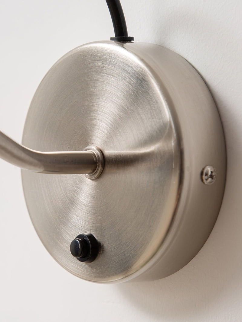 Ceramic Ribbed Wall Light 5.3"