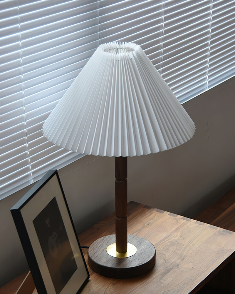 Cone Pleated Table Lamp