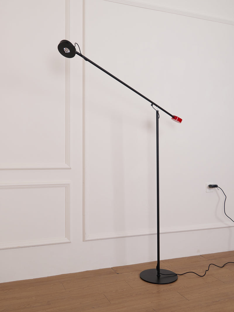 Copernica P Floor lamp 51.2"