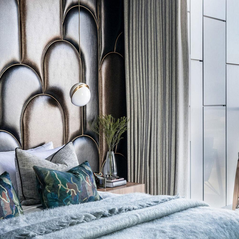 Crescent Pendant Lamp