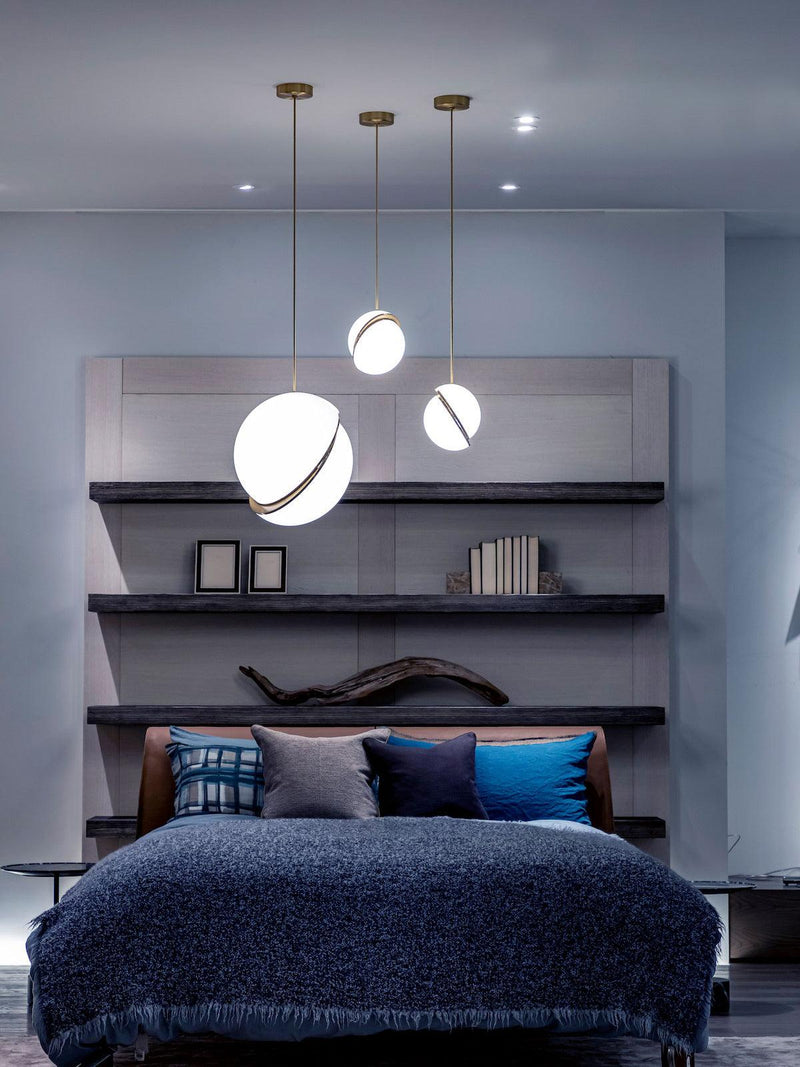 Crescent Pendant Lamp
