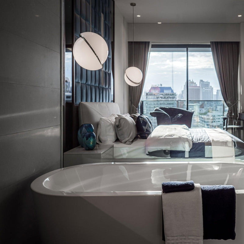 Crescent Pendant Lamp