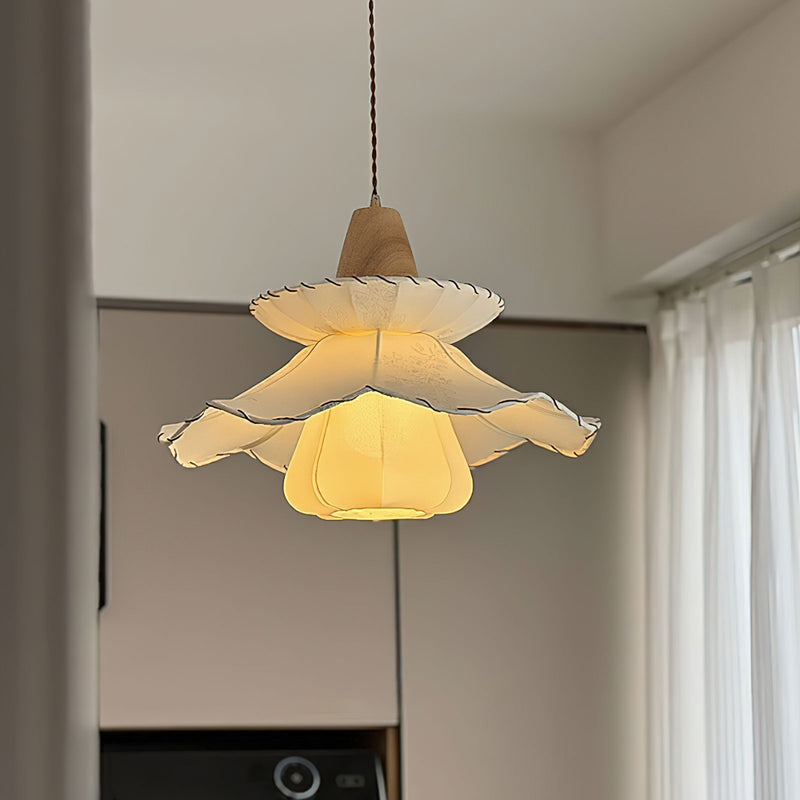 Daisy Charm Pendant Light 17.7"