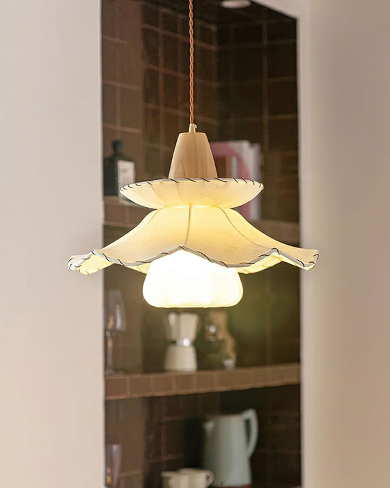 Daisy Charm Pendant Light 19.7"