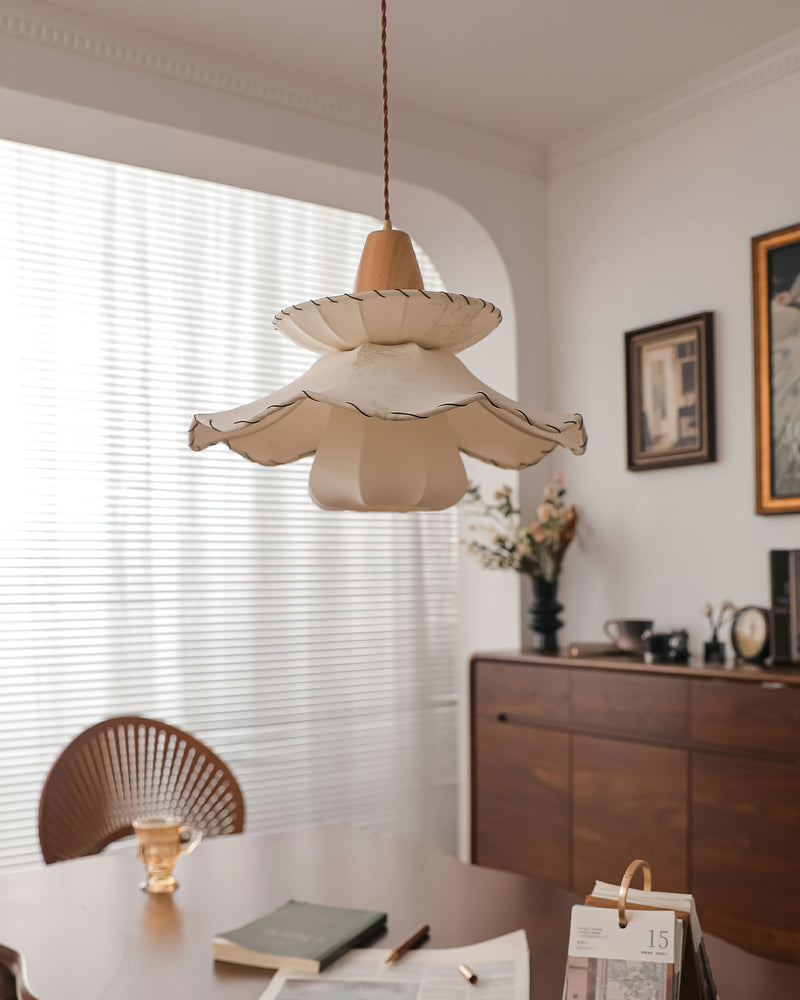 Daisy Charm Pendant Light 17.7"