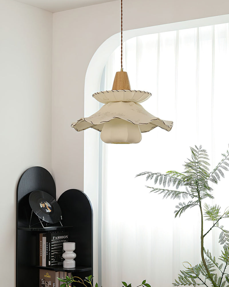 Daisy Charm Pendant Light 17.7"