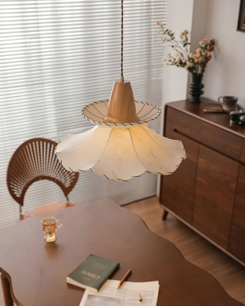 Daisy Charm Pendant Light 17.7"