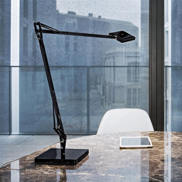 Edge Table Lamp 22.8"