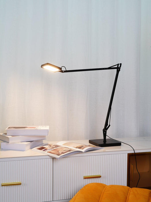 Edge Table Lamp 22.8"