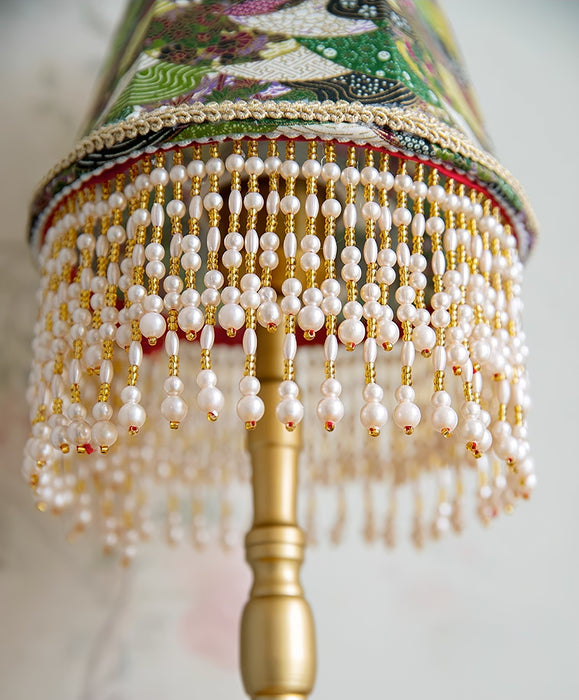 Edwardiaanse tafellamp met lampenkap met geappliqueerde kralen, 19,5 cm