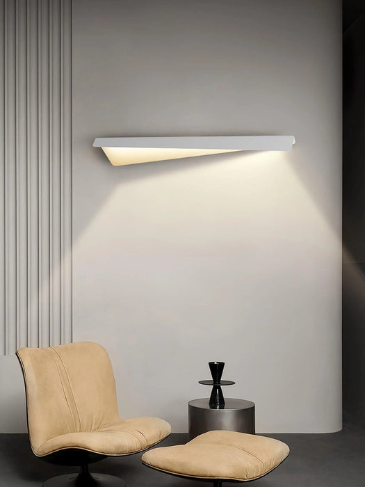 Folding Line Wall Lamp