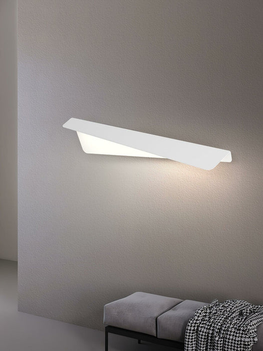 Folding Line Wall Lamp