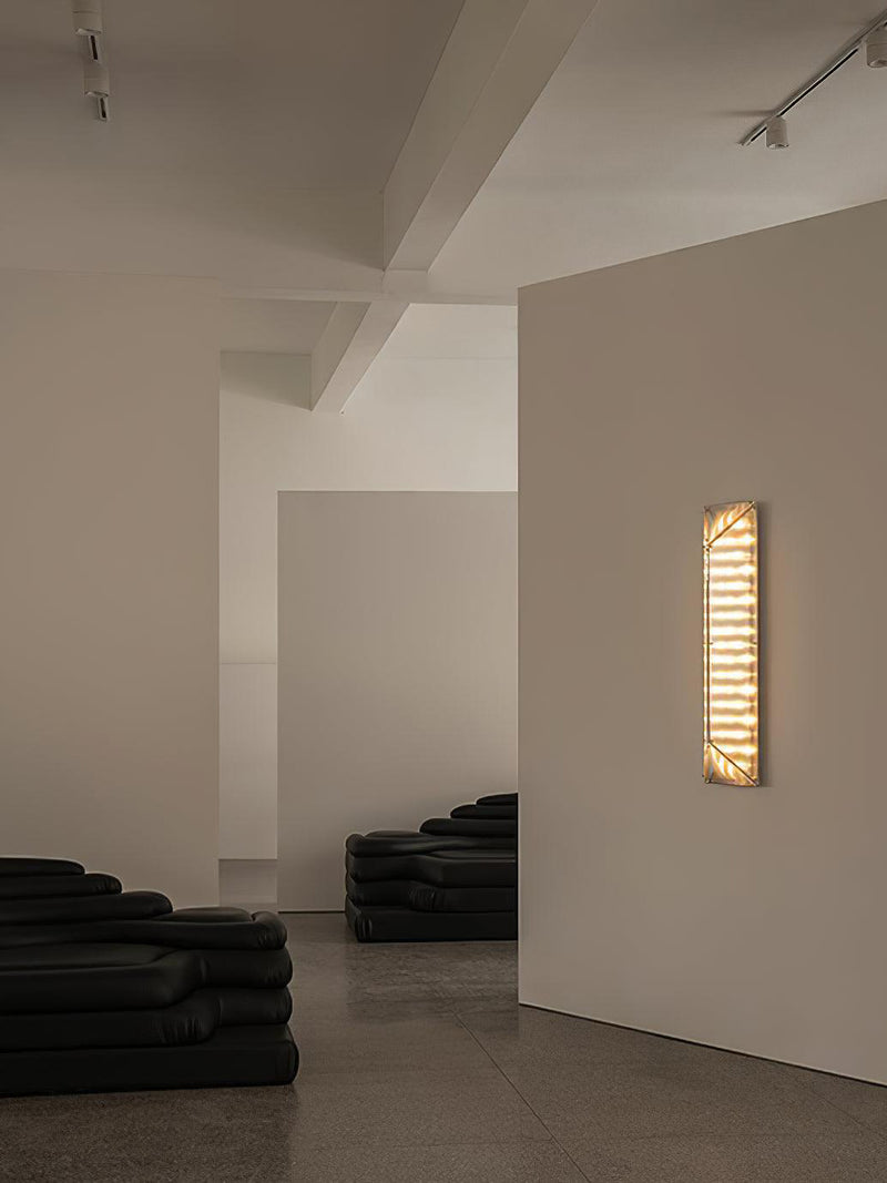 Fragment Wall Lamp