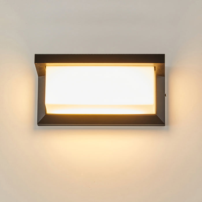 Lumière extérieure horizontale à LED