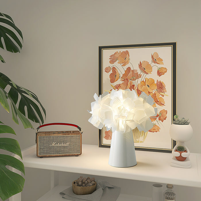 Illis Flower Table Lamp 10.2"
