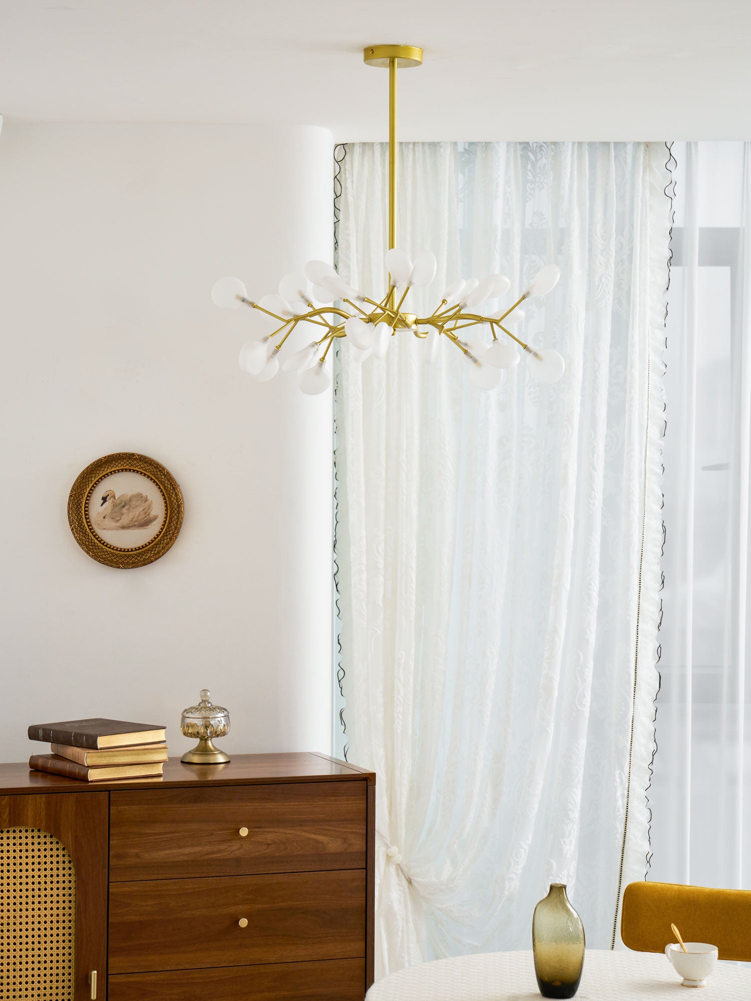 ⚠️ゆっきー⚠️「Chandelier」Novelbright Cosmo 39-in Chandelier – Kuzco Lighting