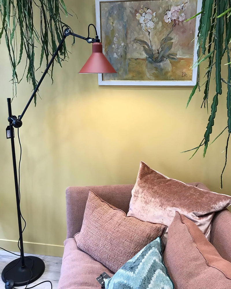 Versa Glide G215 Floor Lamp 12.6″