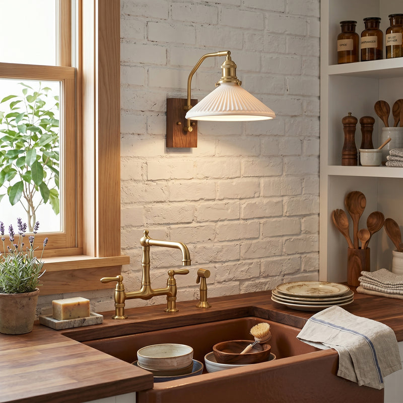 Laura Wall Lamp