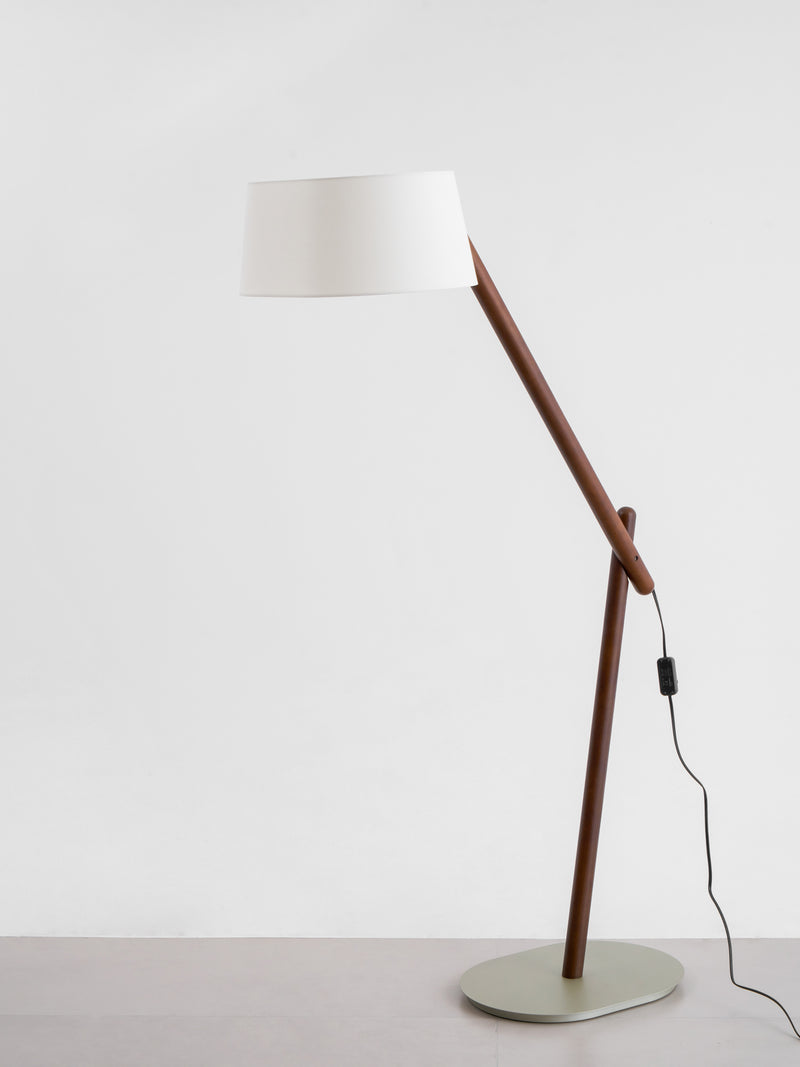 Lean Pivot Floor Lamp 18.9"