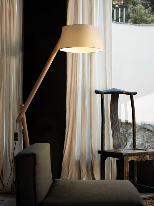 Lean Pivot Floor Lamp 18.9"