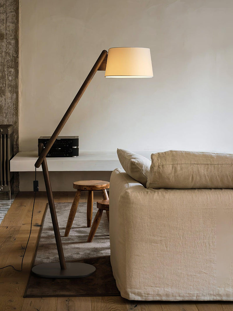 Lean Pivot Floor Lamp 18.9"