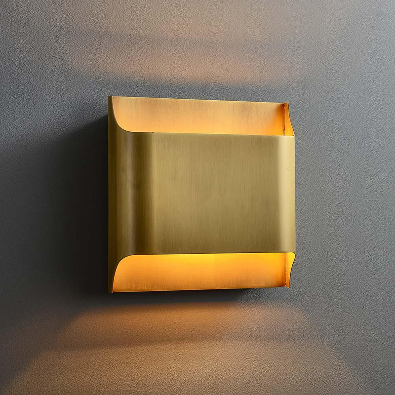 Leclerc Brass Wall Lamp