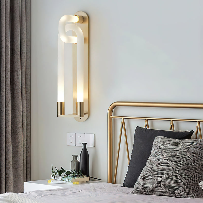 Loopi Wall Lamp