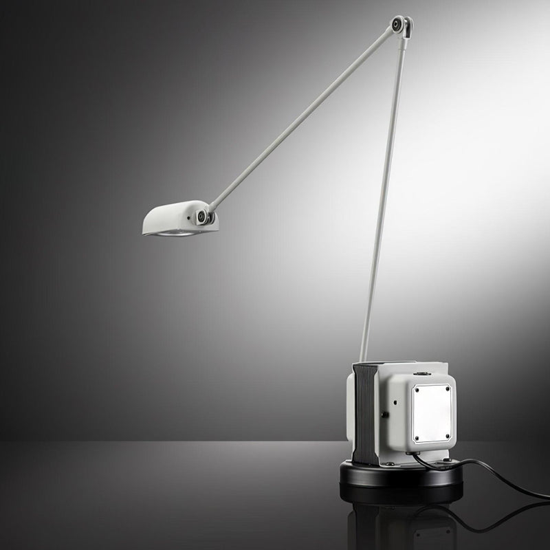 Apex Flex Table Lamp 4.3"