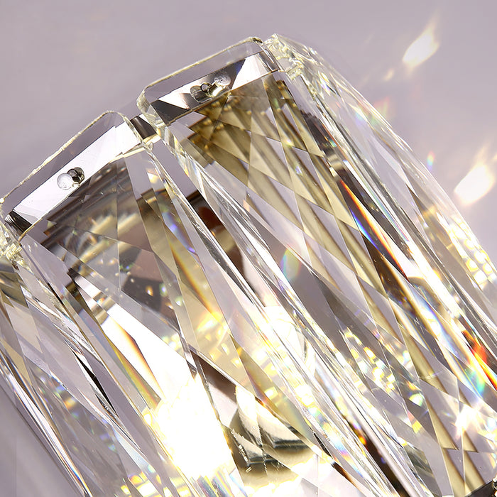 Luxuriöse LED-Wandleuchte mit Kristallsäule