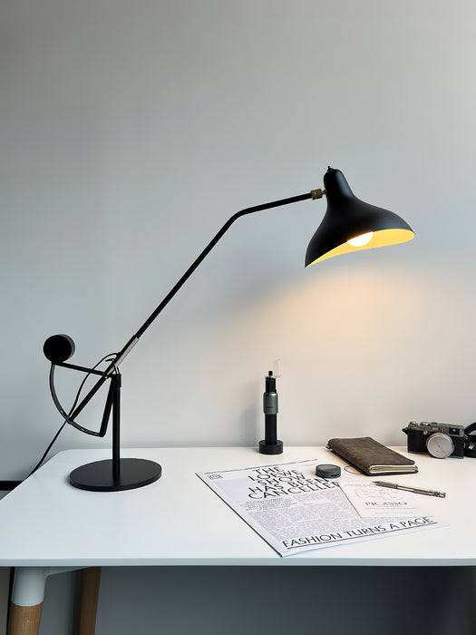 Mantis Arm Table Lamp 21.7"