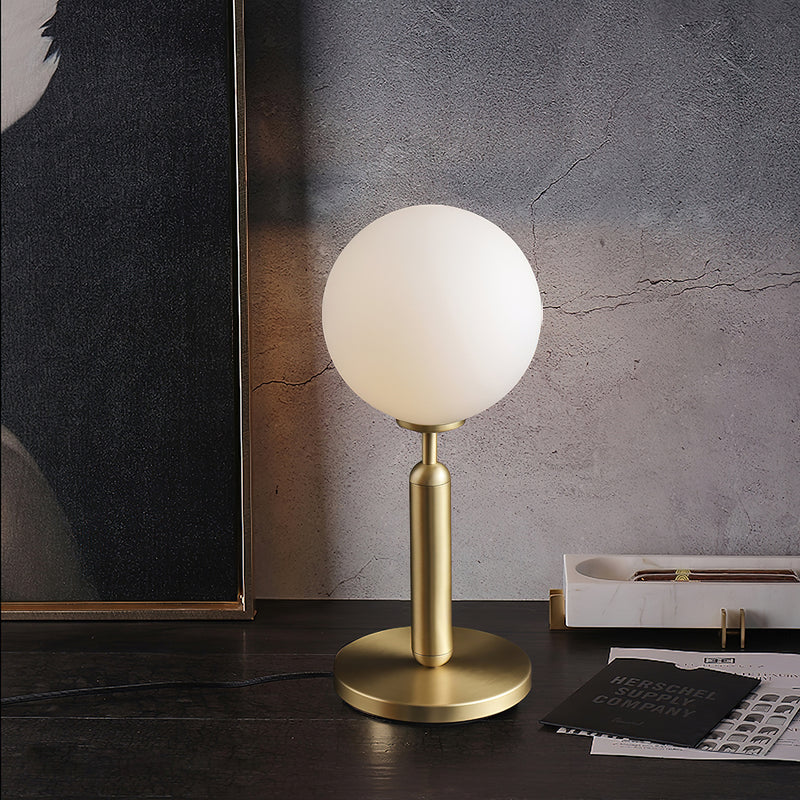 Miira Table Lamp