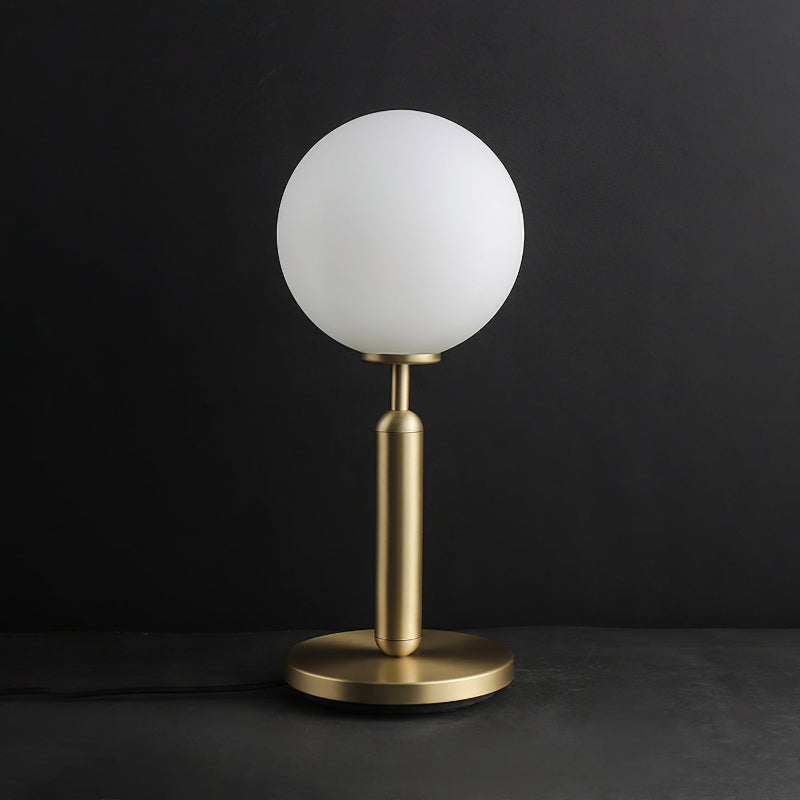Miira Table Lamp