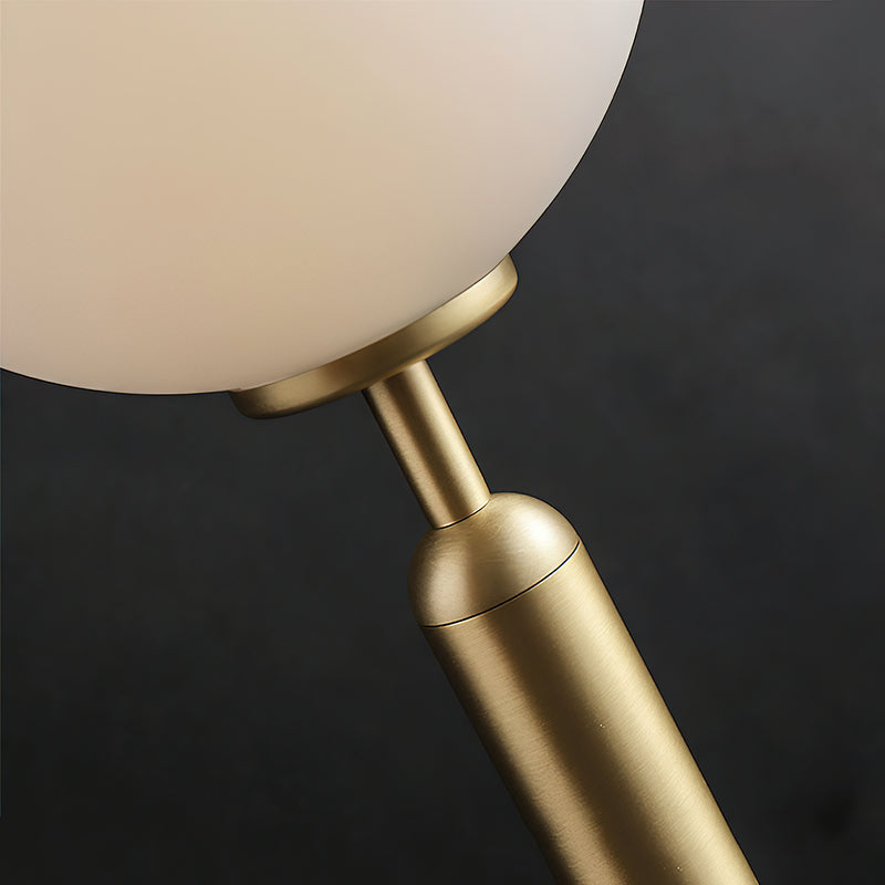 Miira Table Lamp
