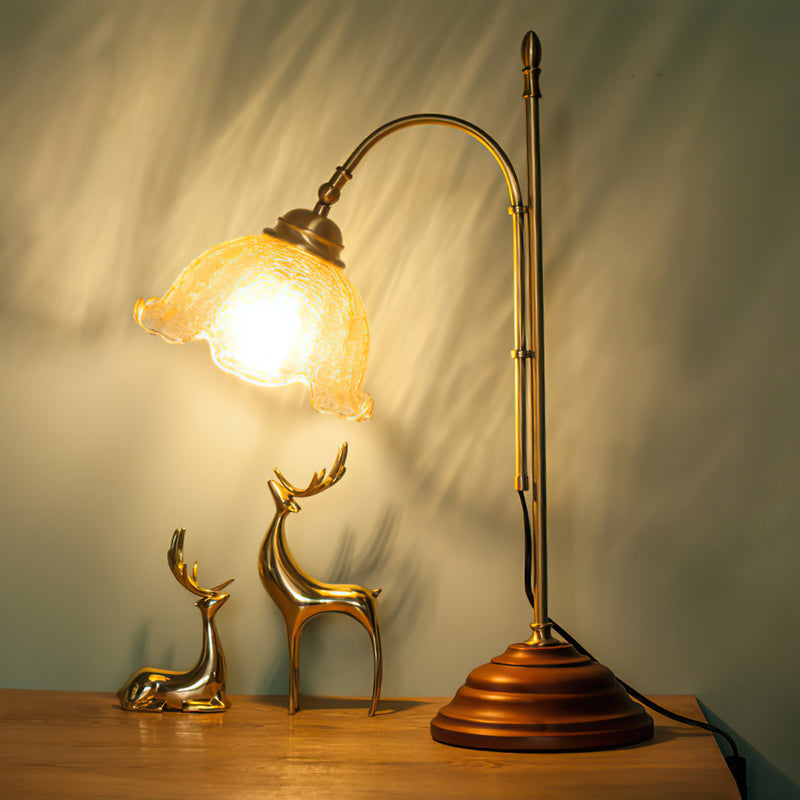 Adelaide Scalloped Table Lamp