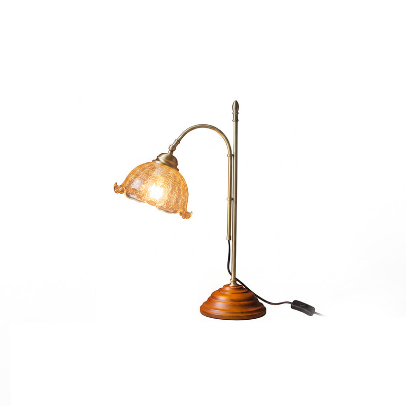 Adelaide Scalloped Table Lamp