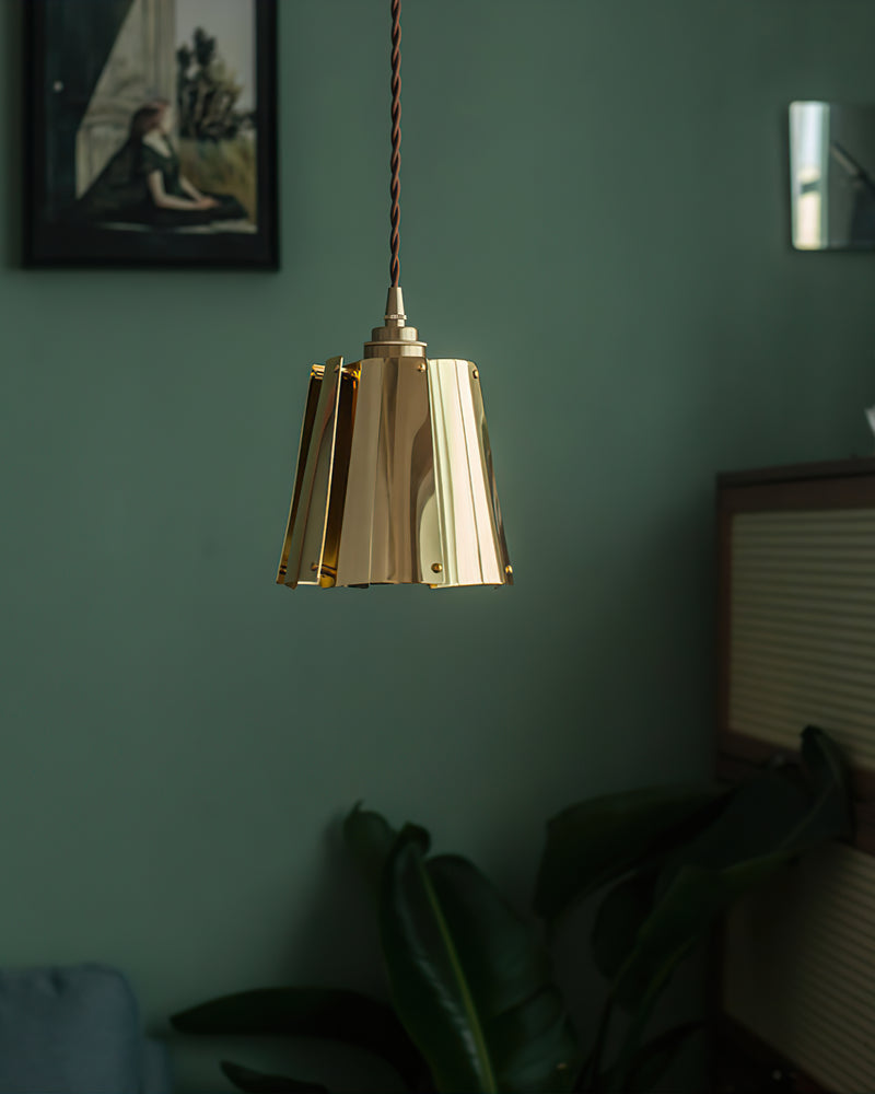 Alistair Slotted Pendant Lamp