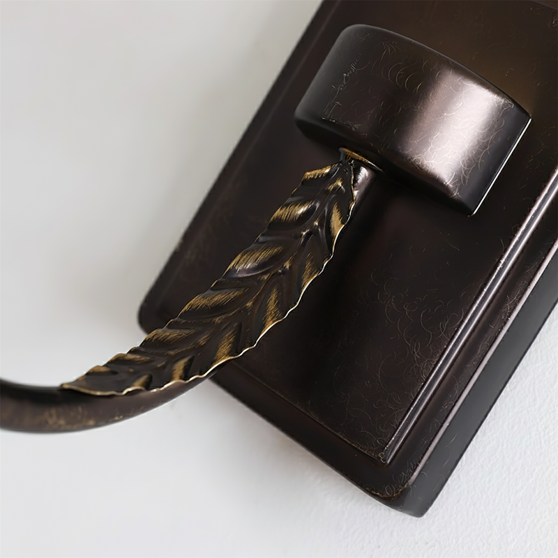 Elvaris Wall Sconce