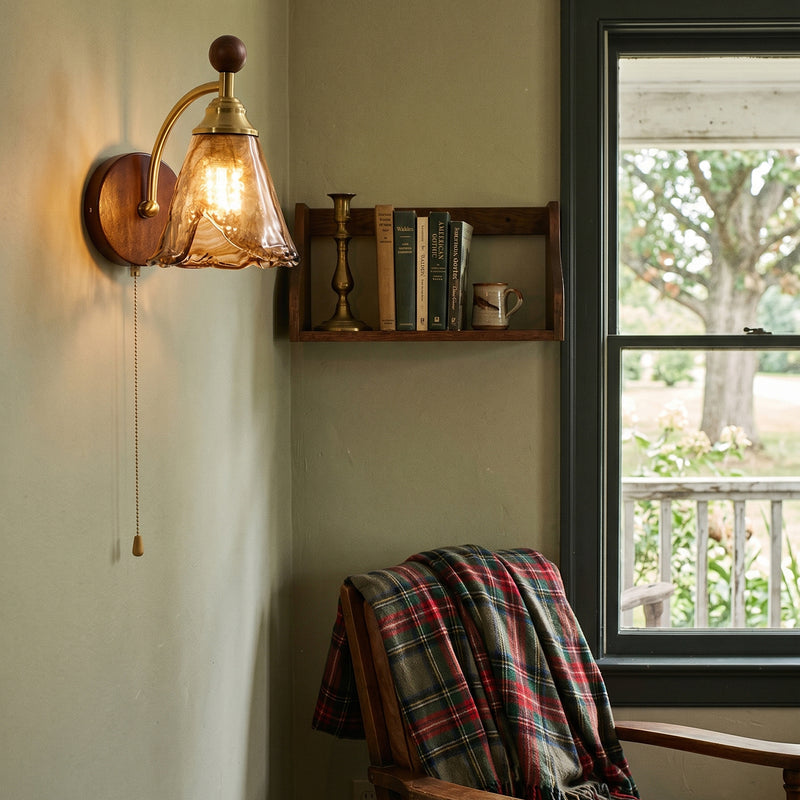 Flora Wall Lamp